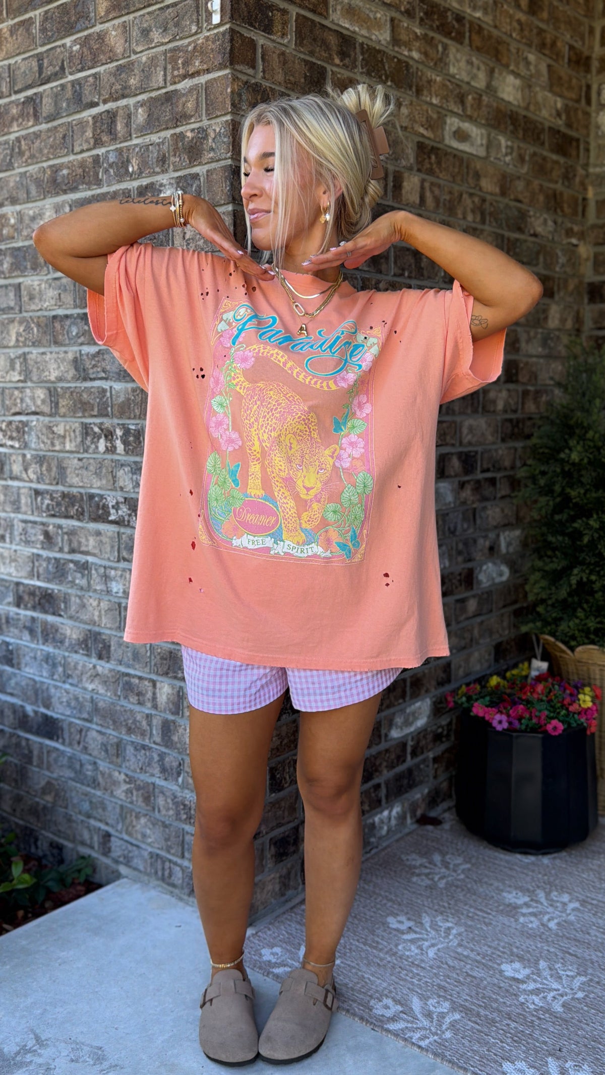 Paradise Dreamer Graphic Tee