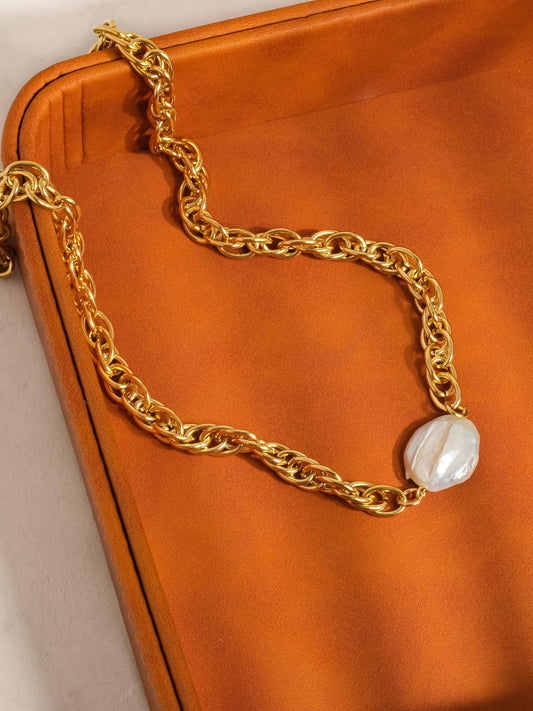 Loan 18K Non-Tarnish Bold Pearl Chain Necklace: Yellow Gold