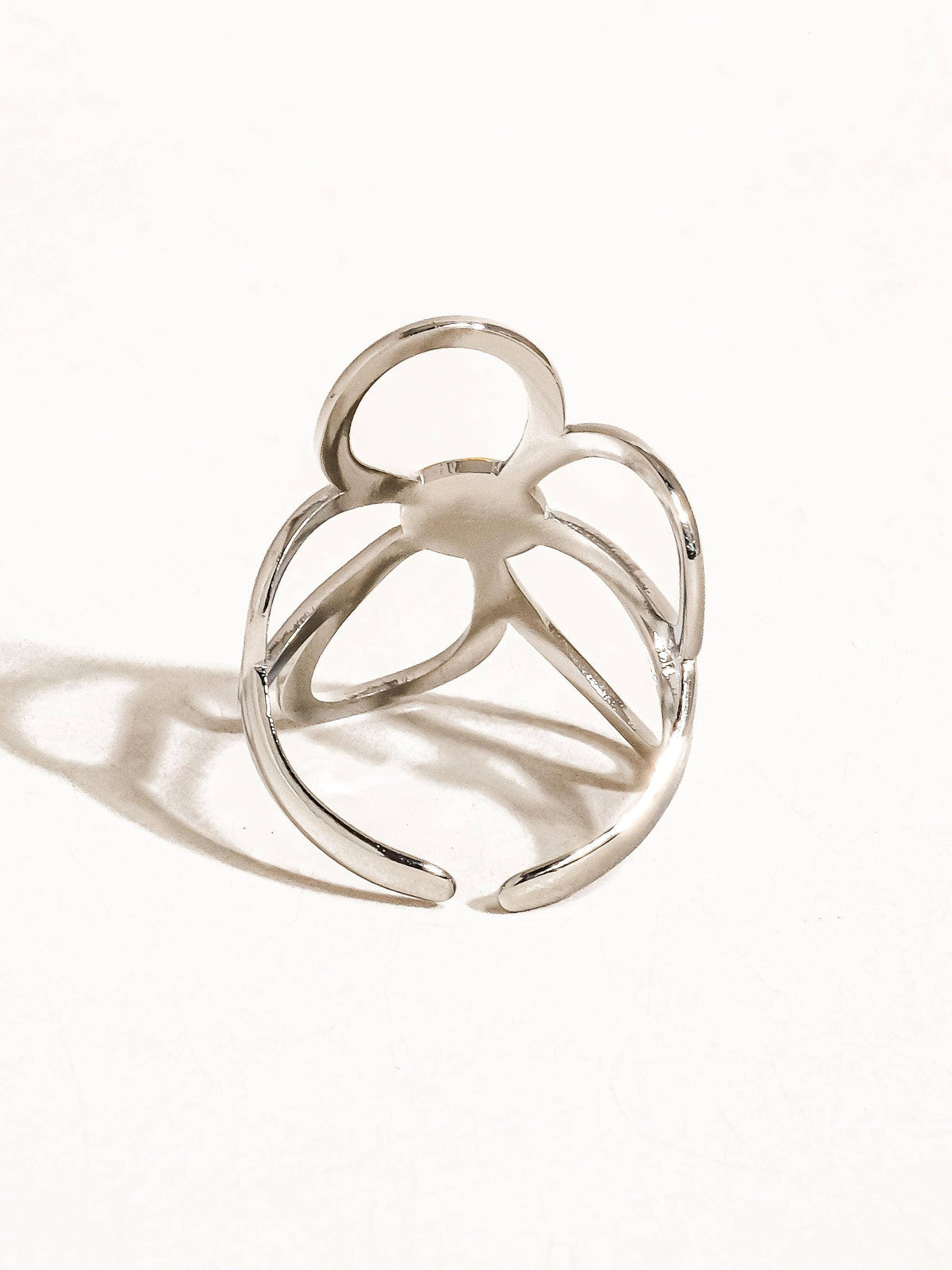 Isolde 18K Non-Tarnish Large Floral Ring: Yellow Gold / 7